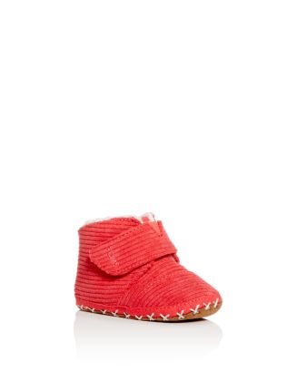 19-of-the-Best-Baby-Booties-Out-There-TOMS-Unisex-Cuna-Corduroy-Booties