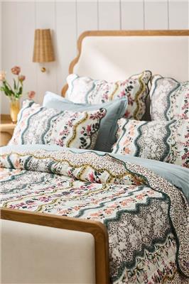 Iluka 100% Cotton Gauze Floral Quilt | Anthropologie