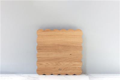 Square Scalloped Cutting Board, Small — etúHOME