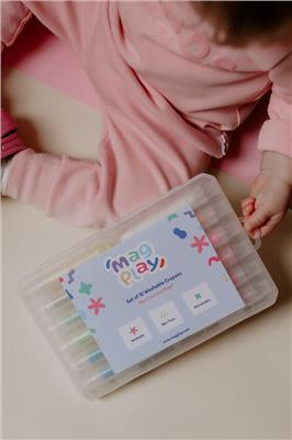 12 Retractable Washable Crayons   Pencil Case – MagPlay