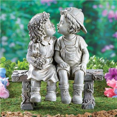 Hand-Painted Antique Finish Puppy Love Yard Statue - 11.200 x 10.100 x 6.300