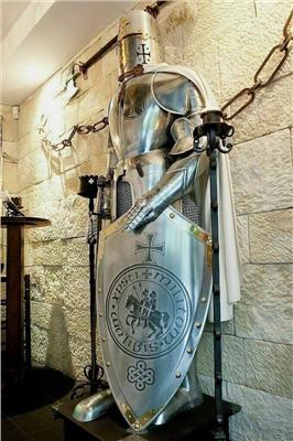 Knights Templar Suit of Armour With Complete Stand