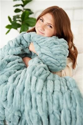 Hugs Atlantic Air Plush Blanket

      

      

      
        | Minky Couture