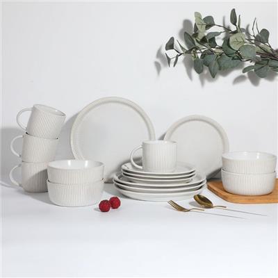 Table 12 Dinnerware Set 16 Pc Microwave And Dishwasher Safe, White : Target