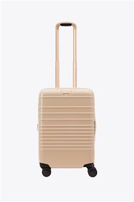 BÉIS The Carry-On Roller in Glossy Beige - High Gloss 21 Carry On Luggage in Beige