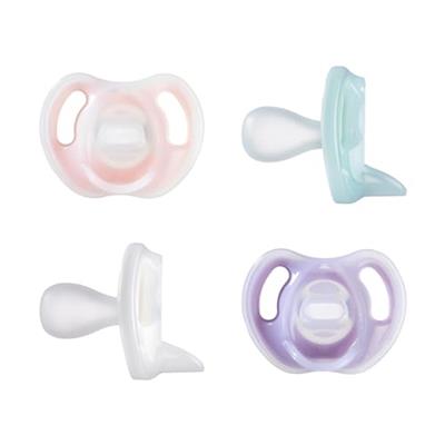 Tommee Tippee Ultra-light Silicone Pacifier, Symmetrical One-Piece Design, BPA-Free Silicone Binkies, 0-6 months, Pack of 4 Pacifiers