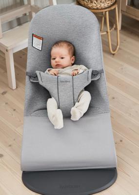 Bouncer Bliss—cozy for your newborn | BabyBjörn