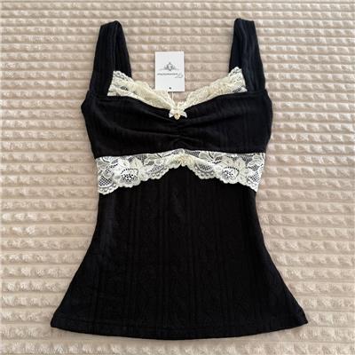 Black Charlotte Lacey Top
 – Femmenina