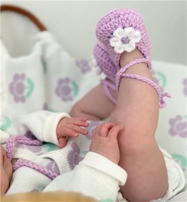 Lace up shoes with flower – KimmysCreations