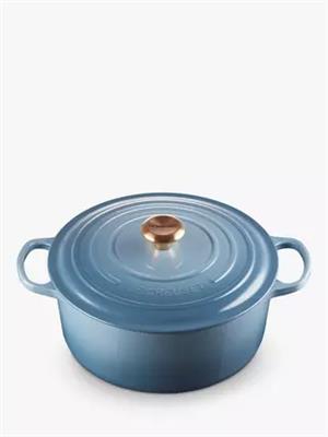 Le Creuset Signature Cast Iron Round Casserole, Chambray, 28cm