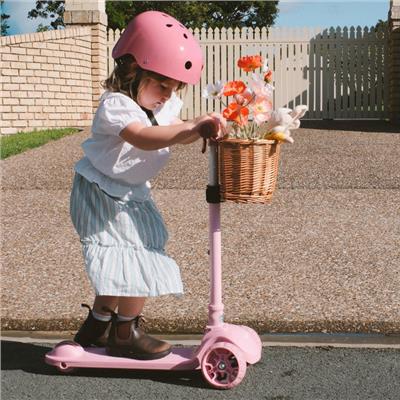 HipKids 3 Wheel Scooter with LED Light Up Wheels