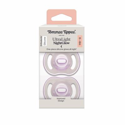 Tommee Tippee Ultra-Light Stayput Night Glow Soother 0-6M 2Pack | Baby Bunting AU