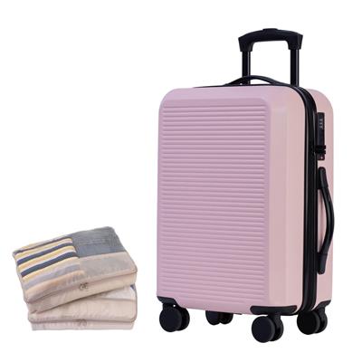 3-Piece Hardside Luggage Set. Suitcase Set with wheels: Carry On Luggage and two packing cubes - Walmart.ca