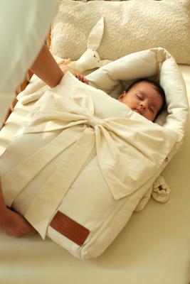 Moonbabe nest – TheFirstFeather