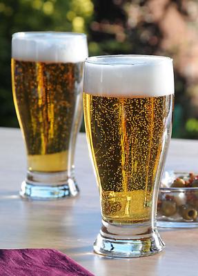 Set of 4 Entertain Beer Glasses 53cl | Freemans