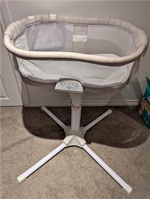 HALO bassinet swivel sleeper with two bases - Bassinets & Cradles - Regina, Saskatchewan | Facebook Marketplace | Facebook