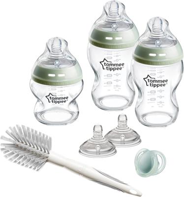 Tommee Tippee Natural Start Glass Newborn Starter Set, 150ml and 250ml Anti-Colic Baby Bottles, Slow and Medium Flow Breast-Like Teats for a Natural L