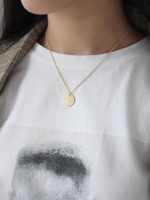 Embossed Circle Pendant Necklace– Arabella Cleo