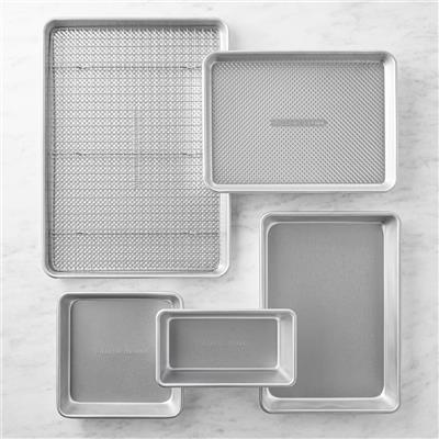 Williams Sonoma Traditionaltouch™ Bakeware, Ultimate Set of 6 | Williams Sonoma AU