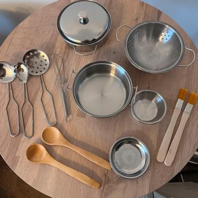 Mud kitchen / forest school | Vinted