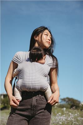 Lewis Aerial Newborn Buckle Wrap – WildBird