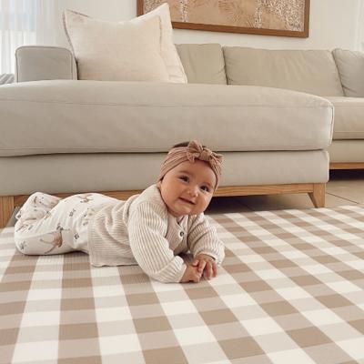 Gingham Play Mat - Latte – Munchkin & Bear