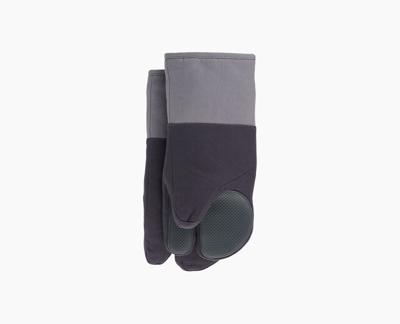 Pair Of Oven Gloves With Silicone Grip | Joseph Joseph UK