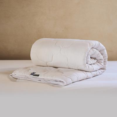 Classic Wool Medium Duvet | British Wool | 7-10 Tog | Woolroom