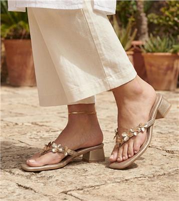 Floral Detail Block Heels Sandal - Gold – PairieTales