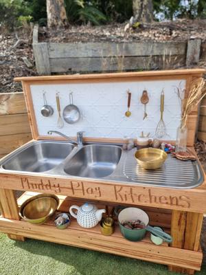 Childrens Mud Kitchen – Muddy Play Kitchens