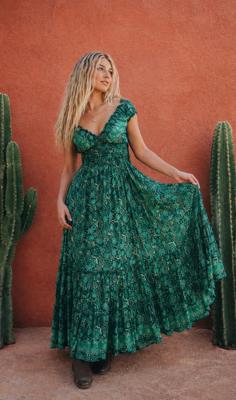 Dulcie Dress ~ Emerald
– ISLE OF WILD
