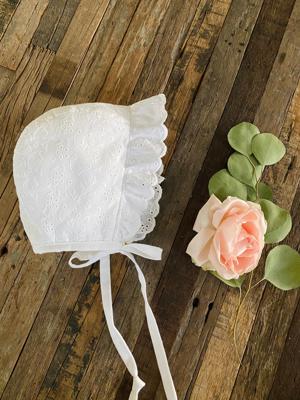 White Eyelet Baby Bonnet / Hat / Infant Hat. - Etsy Canada