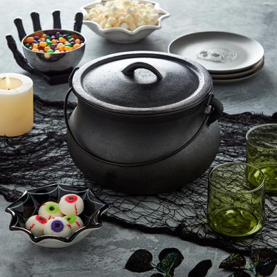 4-Quart Cast Iron Cauldron Pot with Handle | Smith & Clark
