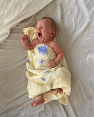 LOAILA ❘ Baby Wrap - Sol – Polly & Co