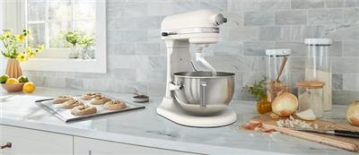 Amazon.com: KitchenAid 5.5 Quart Bowl-Lift Stand Mixer with 11 Speeds, KSM55SXXX, Porcelain White: Home & Kitchen