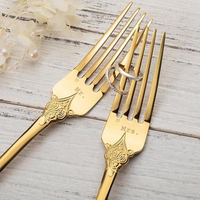 Amazon.com | callie Personalized Gold Wedding Forks with Date Set of 2, Engraved Mr and Mrs Gifts for Bride Groom Couples, Stainless Steel Vintage Cut