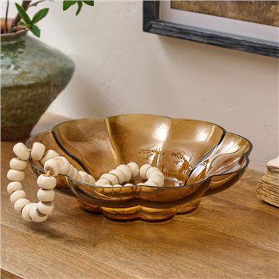 Scalloped Amber Glass Bowl – Magnolia