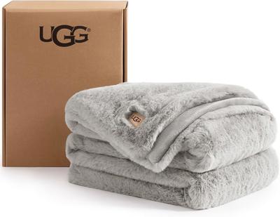 Amazon.com: UGG Euphoria Throw Blanket, Faux Fur Blanket, 50 x 70, Charcoal Grey | Reversible Fluffy Faux Fur to Ultra Soft Microfiber, Cozy Feel, OE
