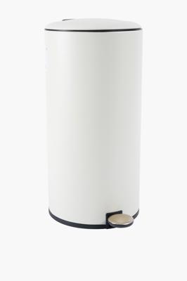 Kathy Bin, 30l