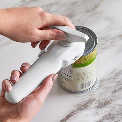Smooth-Edge Can Opener - Shop | Pampered Chef Canada Site