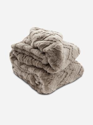 Volpes Margo Latte Blanket | Bash