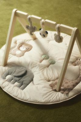 Light beige Wooden baby gym at H&M Home | H&M GB