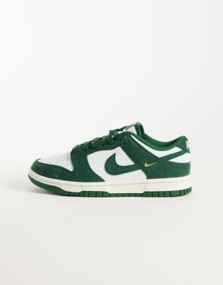 Nike Dunk trainers in dark green & white | ASOS